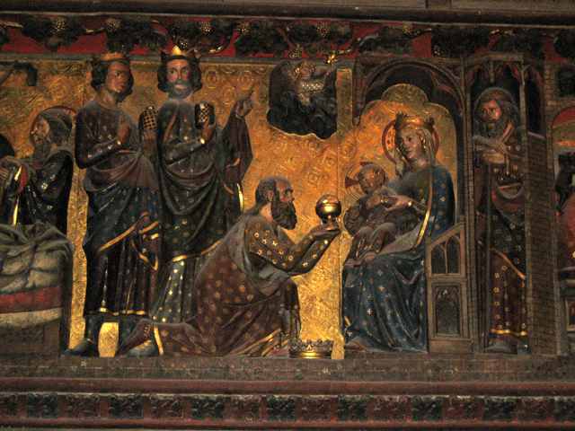 P2-19-Notre-Dame-int